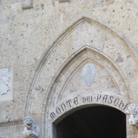the world\'s oldest bank is in Italy - Banca Monte dei Paschi di Siena